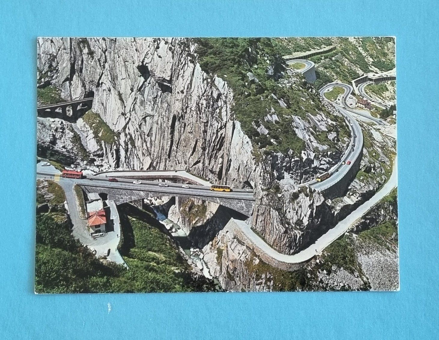 Cartoline postali: Gotthardstrasse - Schöllenen - Teulfelsbrücken - Postauto – Usato da Rothrist venduto da RROENK