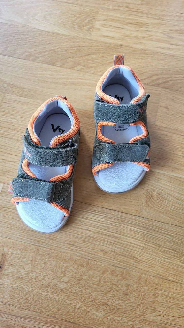 Schuhe für Jungen: Sommerschuhe Gr. 21 Vty – Neu (gemäss Beschreibung) aus Ennetbaden von Vicky12