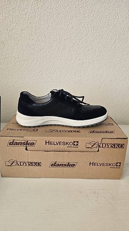 Scarpe da donna: Helvesko Damenschuhe – Usato da Sursee venduto da nei_7klk 3