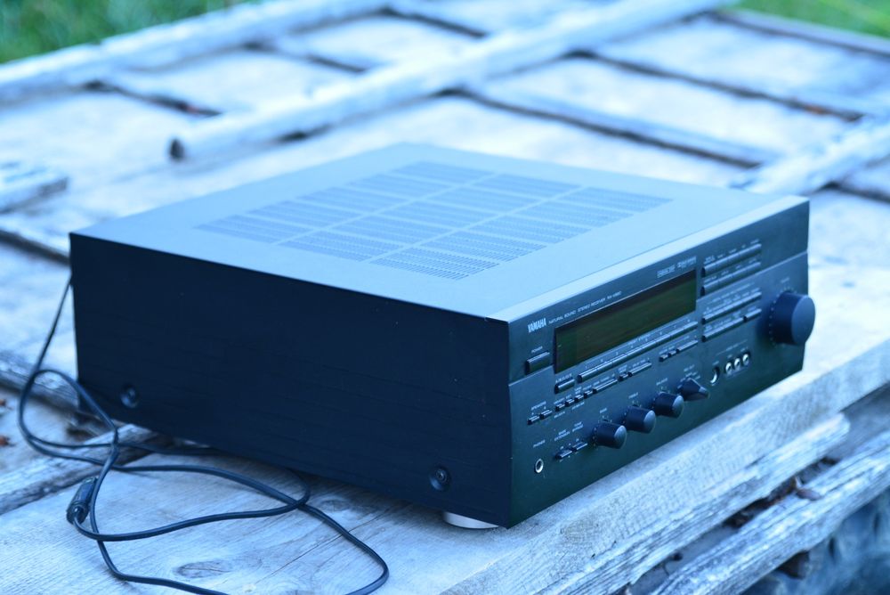 Yamaha RX-V890 Dolby Surround DSP AV Receiver mit 4 Boxen (Gebraucht ...