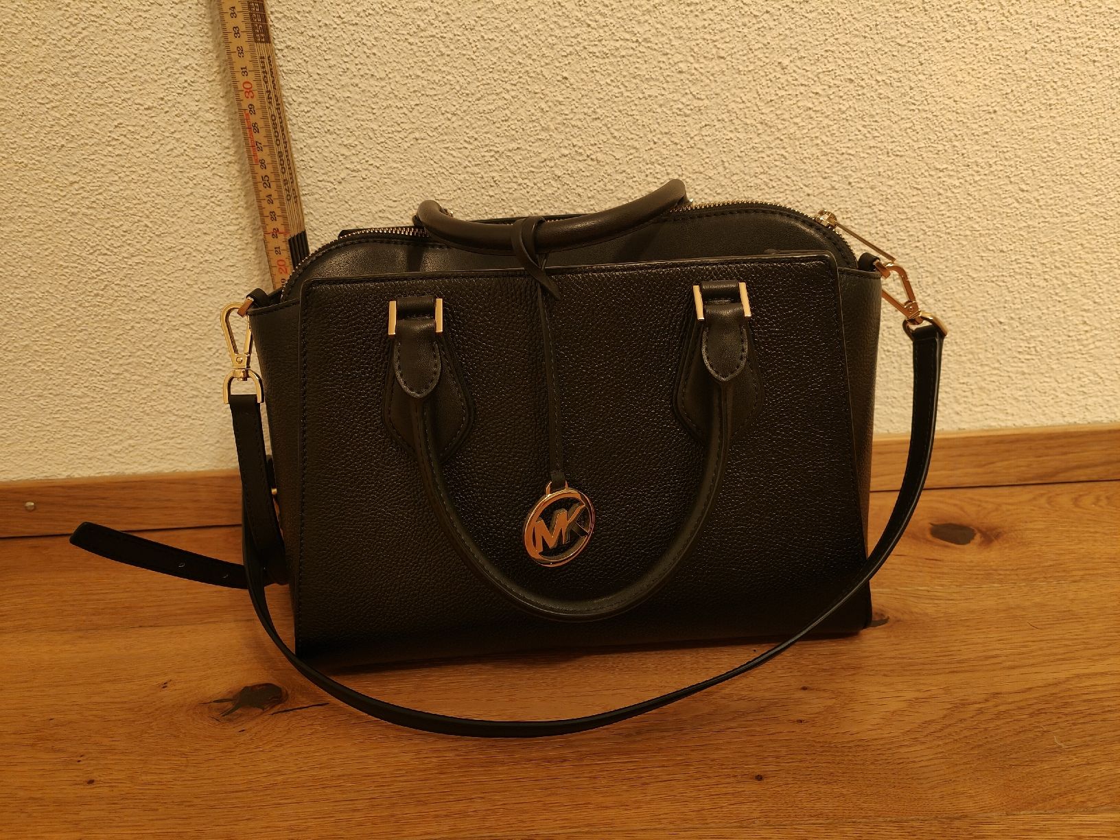 Michael Kors Taschen für Damen: Michael Kors Damen Tasche schwarz Leder – Neu (gemäss Beschreibung) aus Altdorf UR von fga_8v2t 2