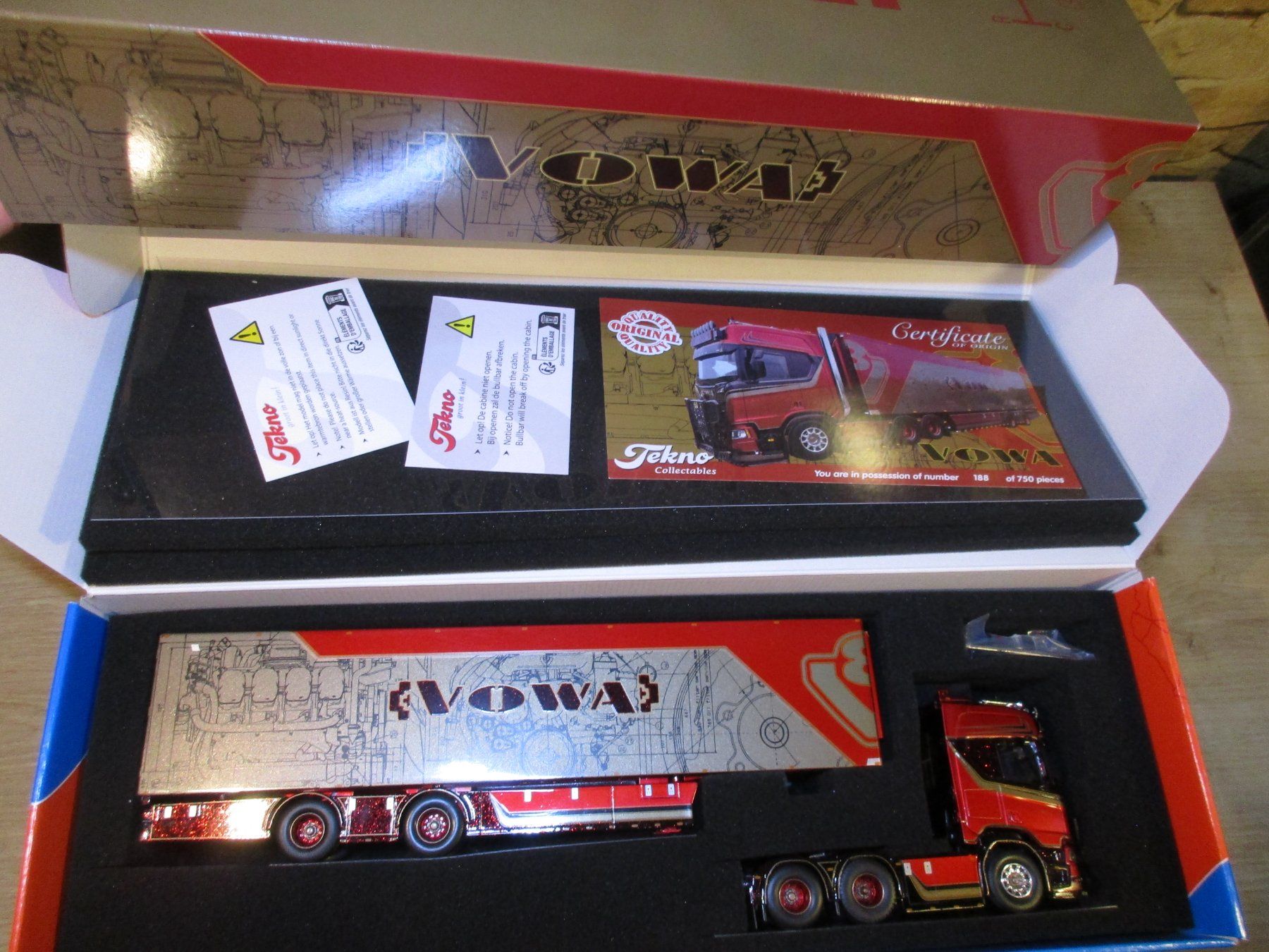 Tekno Modellini d'auto: Tekno 1:50  Scania Vowa – Nuovo (secondo la descrizione) da Ennetmoos venduto da Truckdiver 9