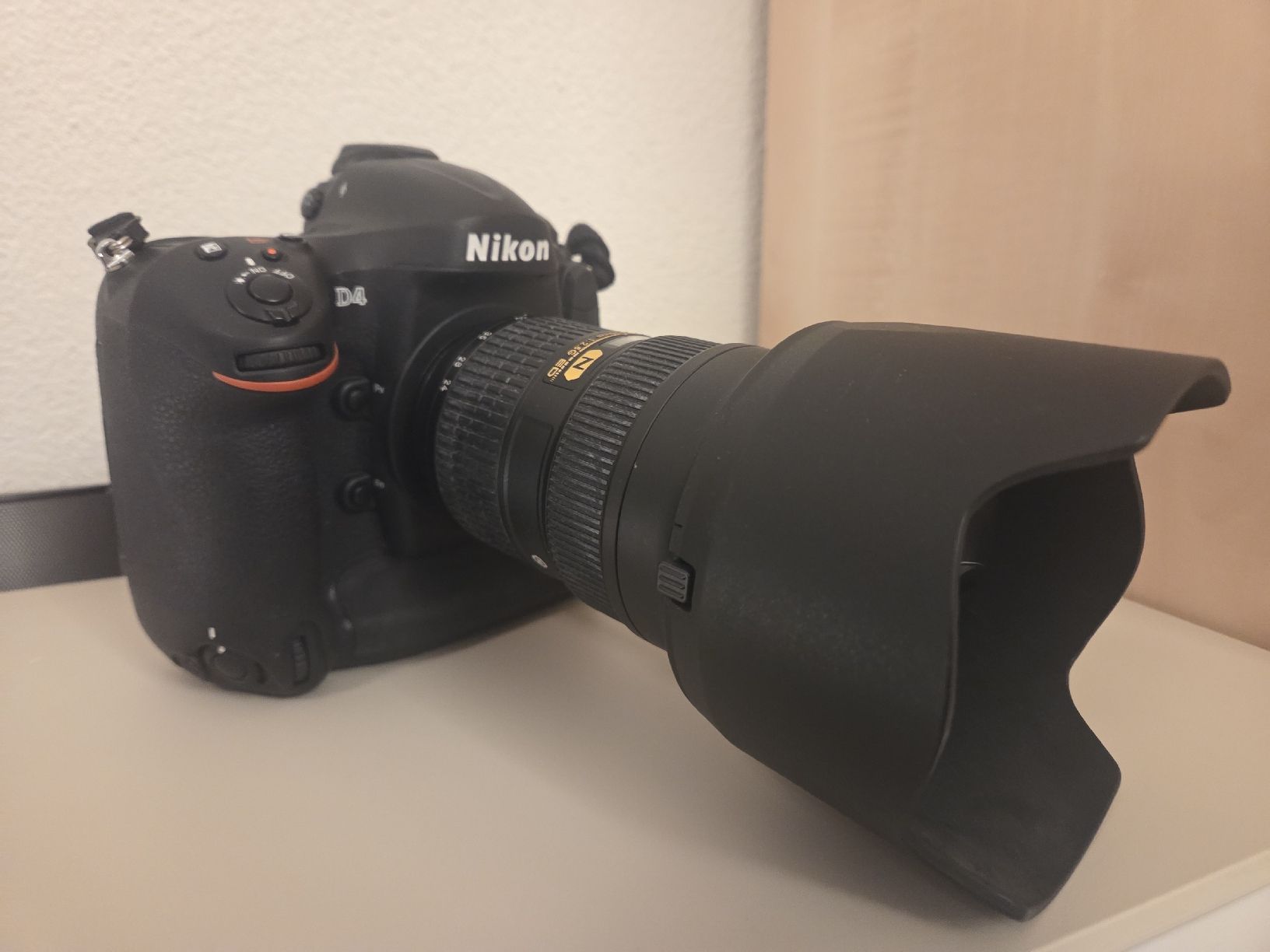 Nikon Objektive: Nikon Kamera, D4, Objekt Nikon 24 - 70mm, alles Original – Neu (gemäss Beschreibung) aus Ostermundigen von matthias20ch