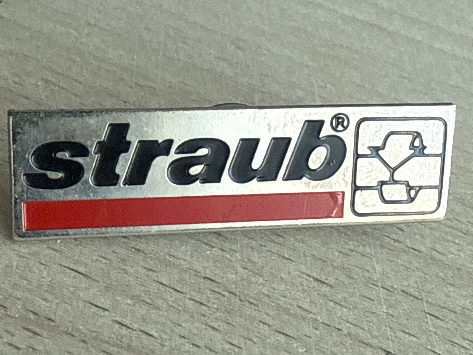 Plaquettes & Badges: Pin straub – D'occasion à Glattbrugg par Schweigmatt