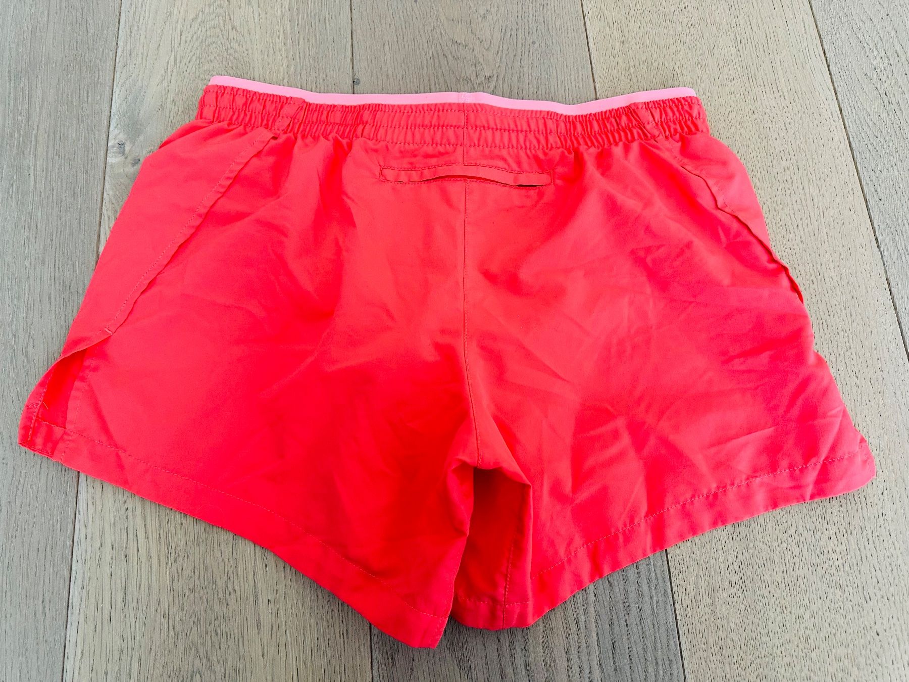 Nike Pantaloni: Nike Damen Shorts Grösse s – Usato da Bern venduto da howi72 2