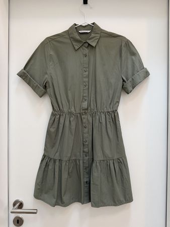 Blusenkleid von Stradivarius