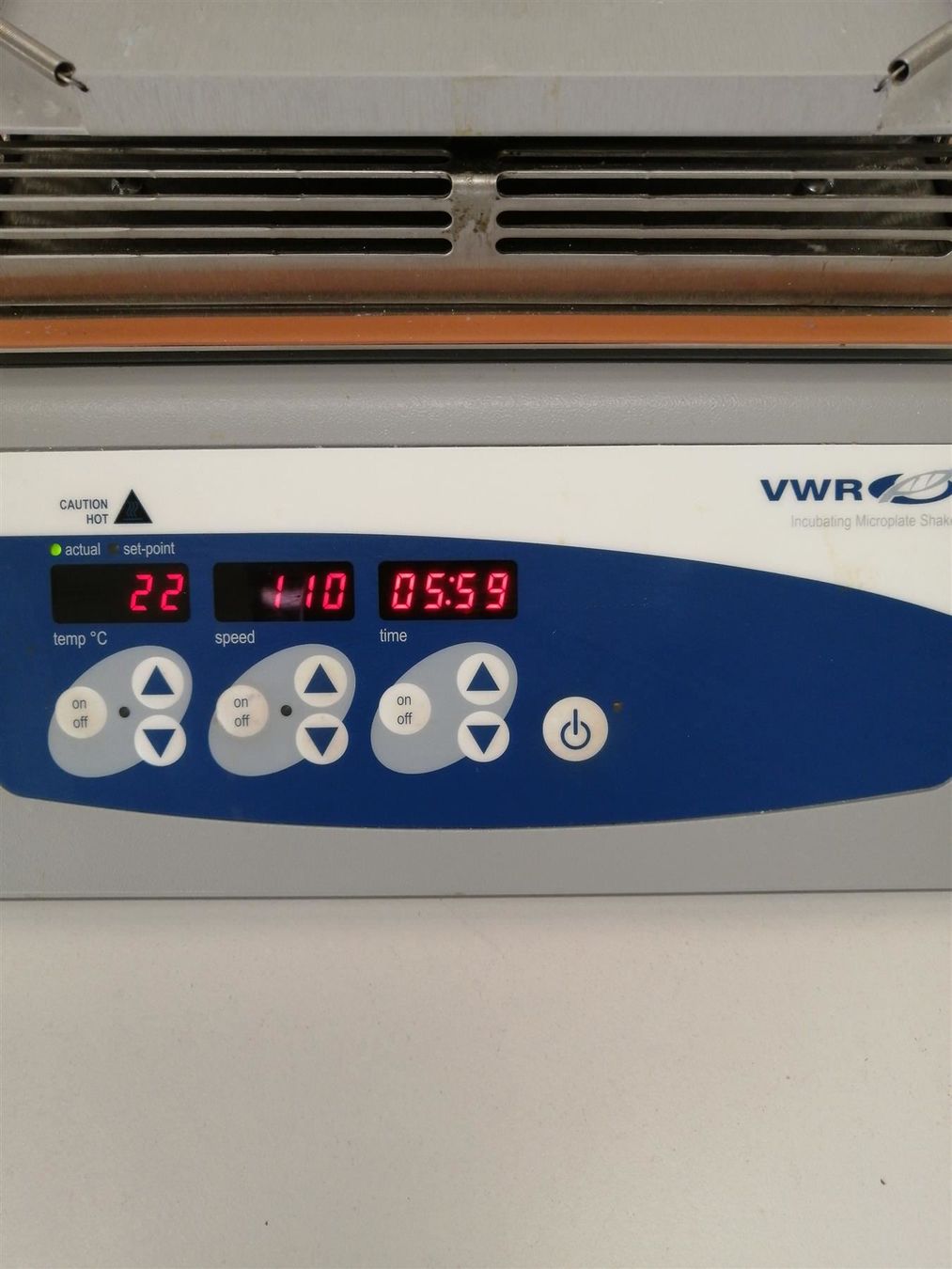 Accessori da laboratorio: VWR incubating  Microplate Shaker – Usato da Niederdorf venduto da LeptonAG_Labor 1