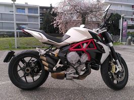 MV Agusta Brutale 800 Tre Pistoni