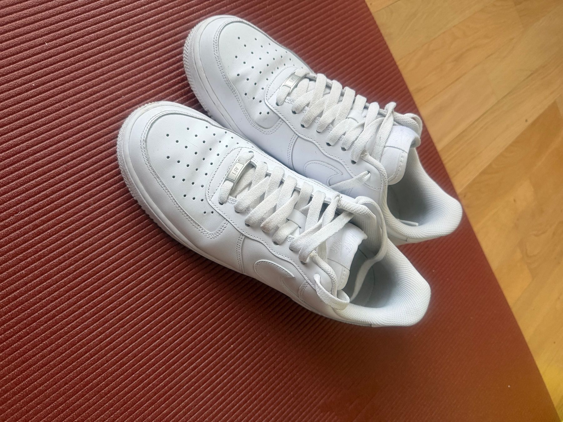 Scarpe da uomo: air force 1 – Usato da Obfelden venduto da val_2dyf