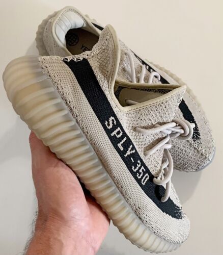 Adidas Scarpe da uomo: adidas YEEZY BOOST 350 V2 – Nuovo e nell'imballaggio originale da Zürich venduto da Patela 1