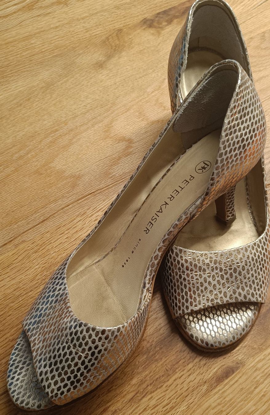 Kaiser Scarpe da donna: Elegante Peter Kaiser Slingpumps, Goldmuster, Grösse 38 – Usato da Lenzburg venduto da Valflo02