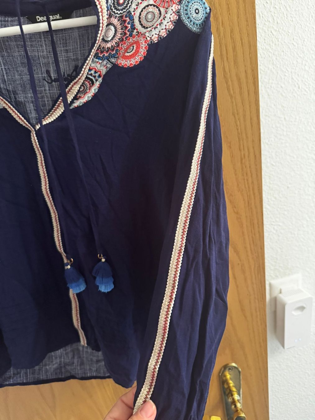 Desigual Chemisiers: Desigual Bluse, Grösse M, Dunkelblau – D'occasion à Egg b. Zürich par Brocki_Insel_Egg 2