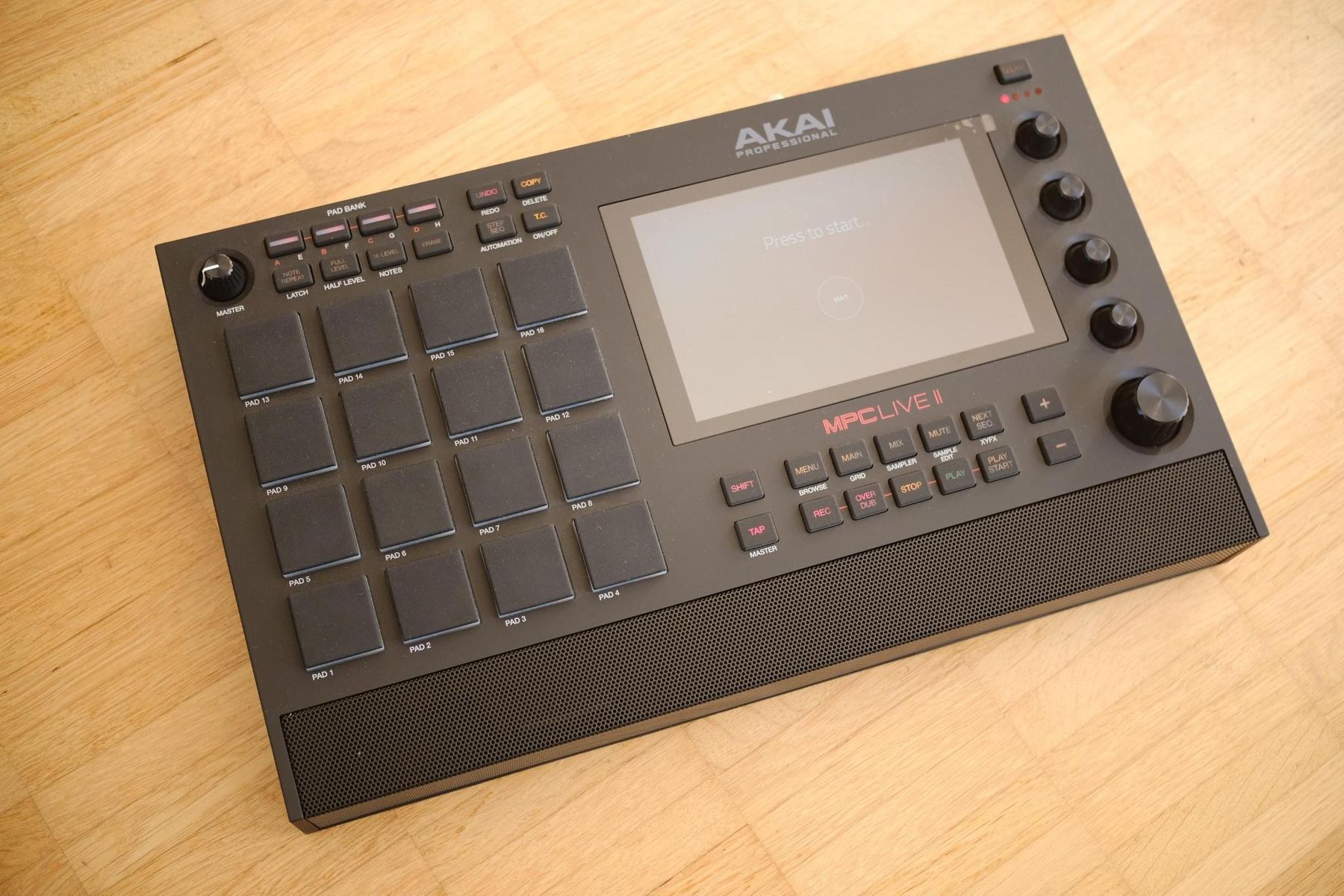 Akai Instruments de musique: MPC Live 2 – Neuf (Voir description) à Zürich par isa_s8tm 3