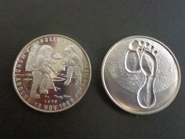 2 Silbermünzen Apollo 12 und Fussabdruck