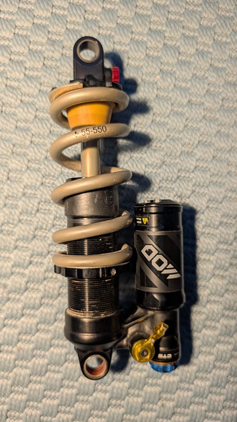 Pezzi di ricambio: Formula MOD MTB rear coil shock 210x55 550 spring – Usato da Obernau venduto da mic_tb9h