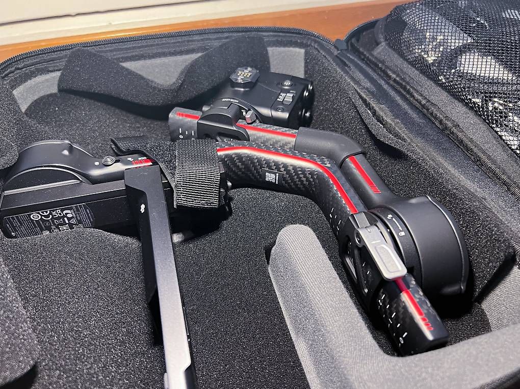 Videocamere: DJI RS 3 Pro Combo, Schwarz, Neuwertig – Usato da Gerlafingen venduto da sim0n2005 3