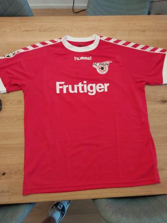 FC Thun Champions League Trikot 05/06 signiert XL