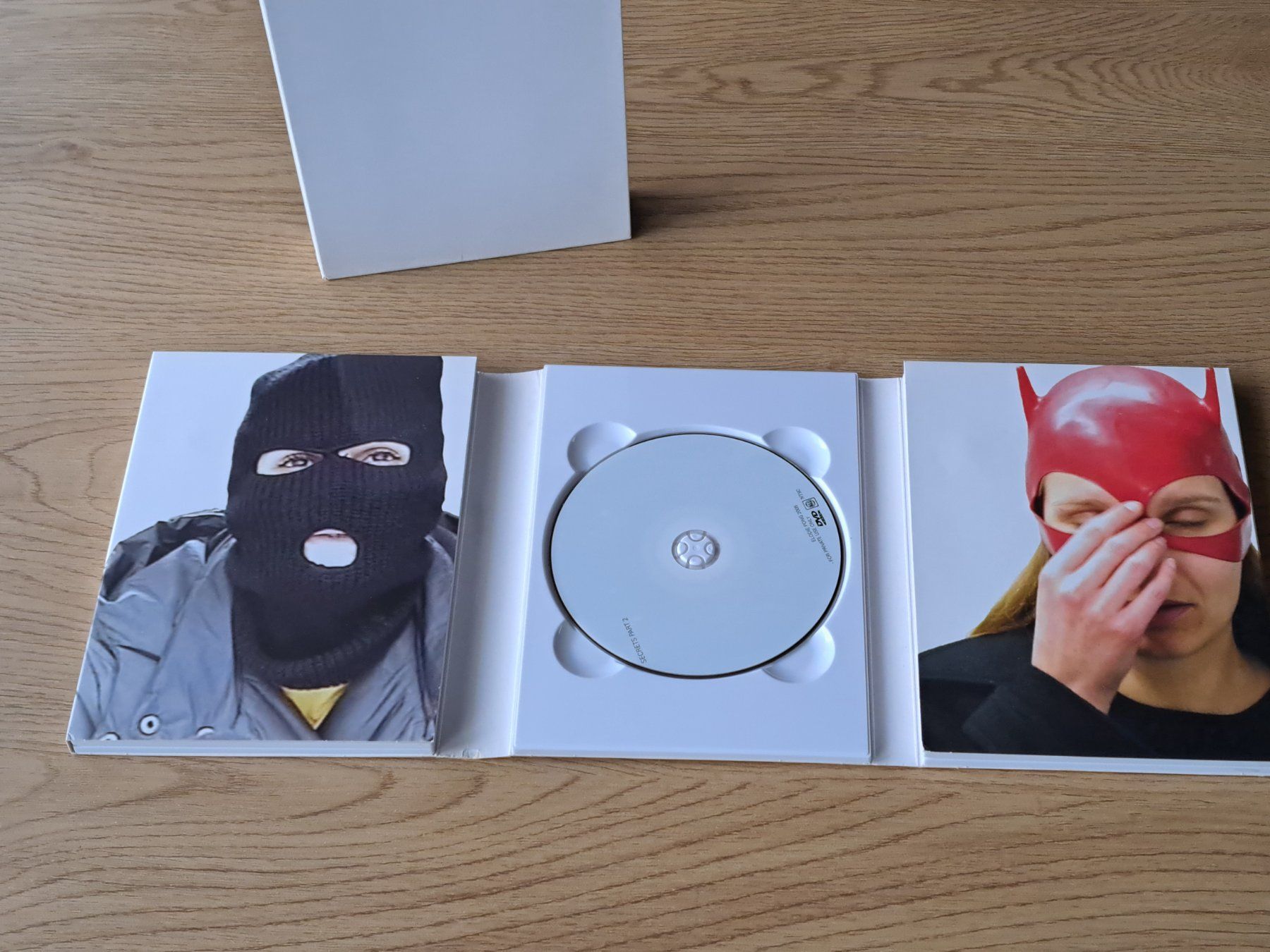 Alle DVDs: SECRETS BY ELODIE PONG, Boxset mit 5 Discs, SELTEN! – Neu (gemäss Beschreibung) aus Unterseen von Kanica 4