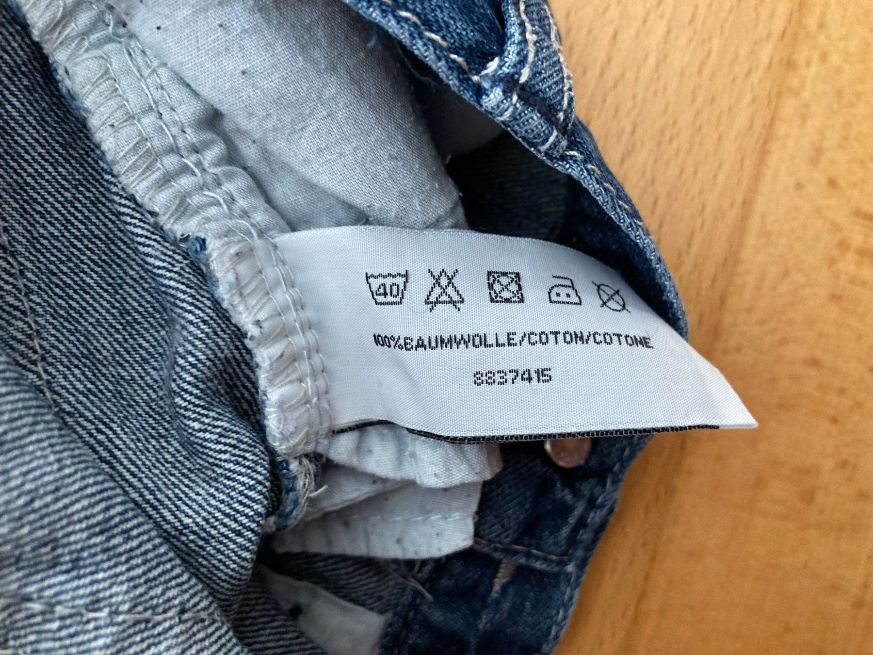 Vestiti & Gonne: Jeansrock mit farbigem Muster – Usato da Muttenz venduto da Juvenile33 6