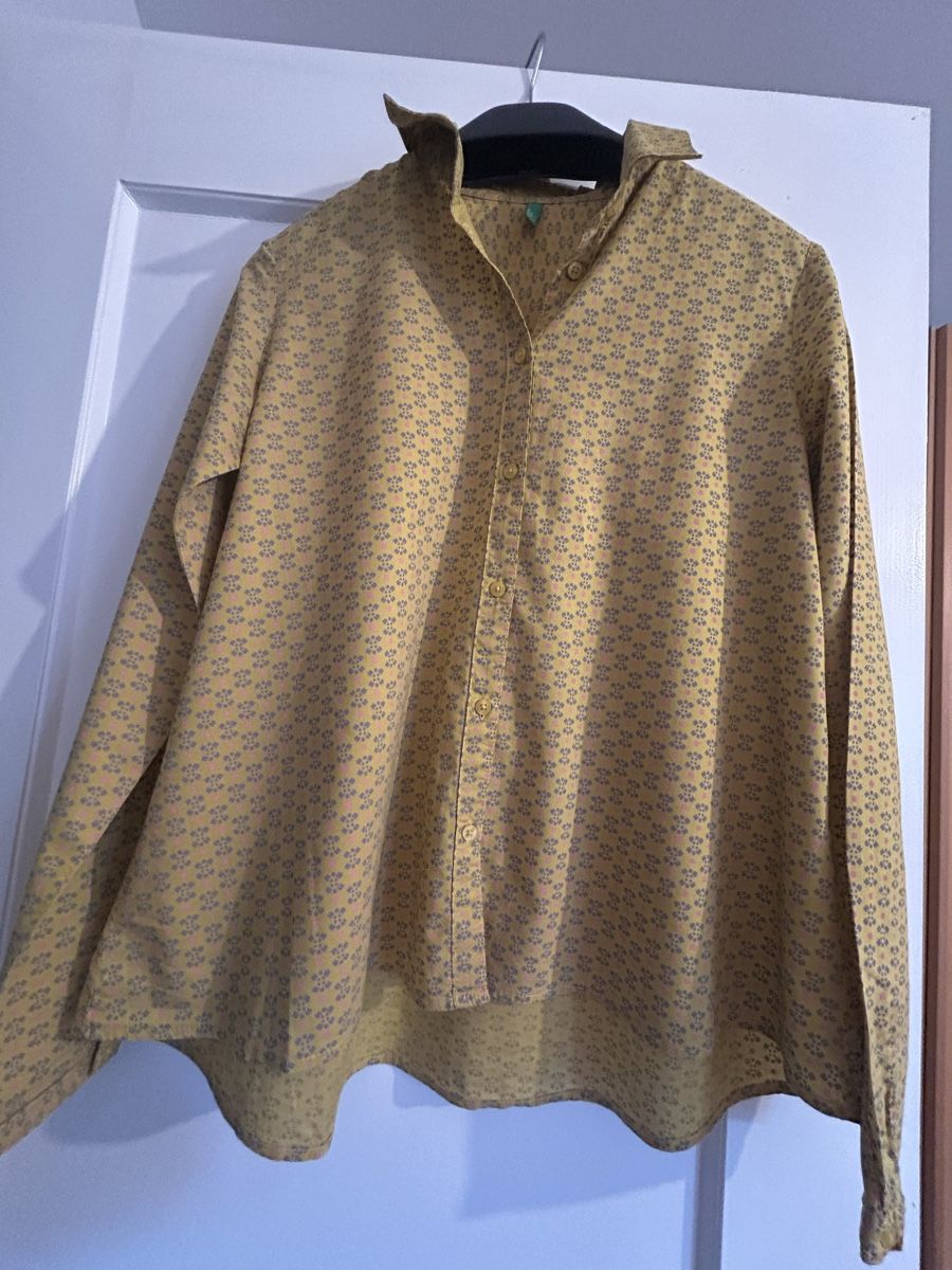 Benetton Blusen, T-Shirts & Tops: Bluse – Gebraucht aus Bern von Bonetos