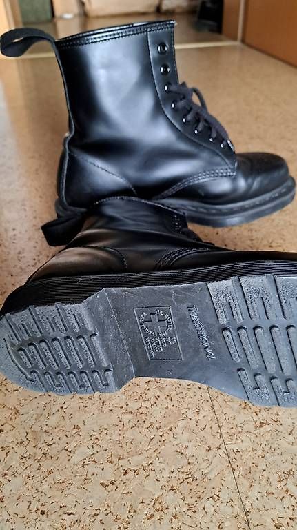 Chaussures hommes: Dr. Martens,schwarz, 40 – D'occasion à Wolfwil par Mim015 3