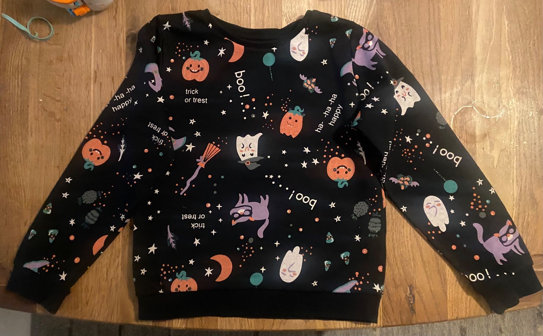 Pulls et sweat-shirts: Lustiger Pullover HALLOWEEN, 128cm, Baumwolle, BRIEF – D'occasion à Bassersdorf par och_928l