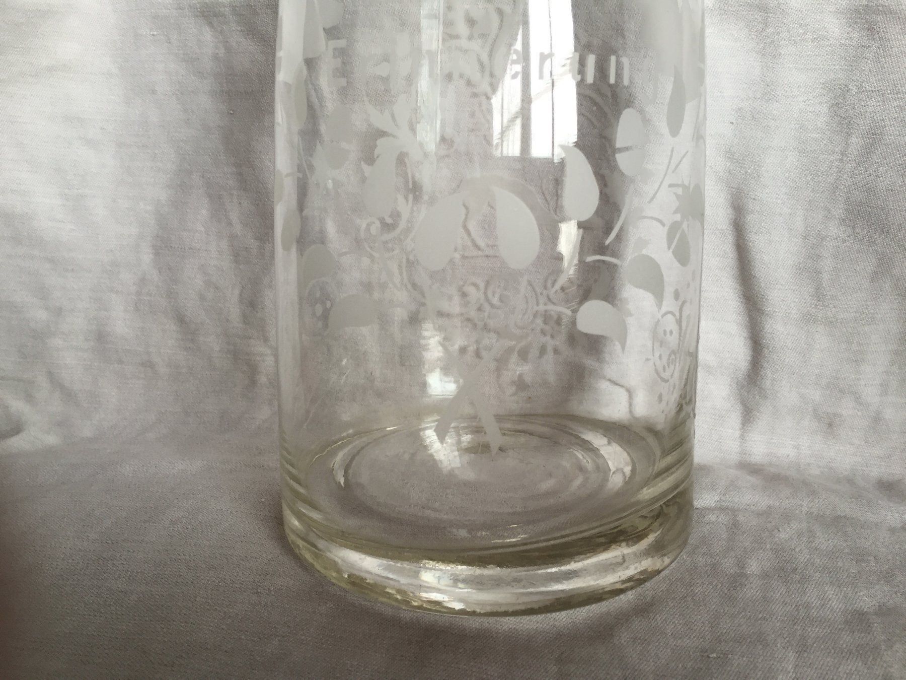 Flaconi: Flacon 2litres de 1922 décoré – Usato da Ste-Croix venduto da BuffetSC 5