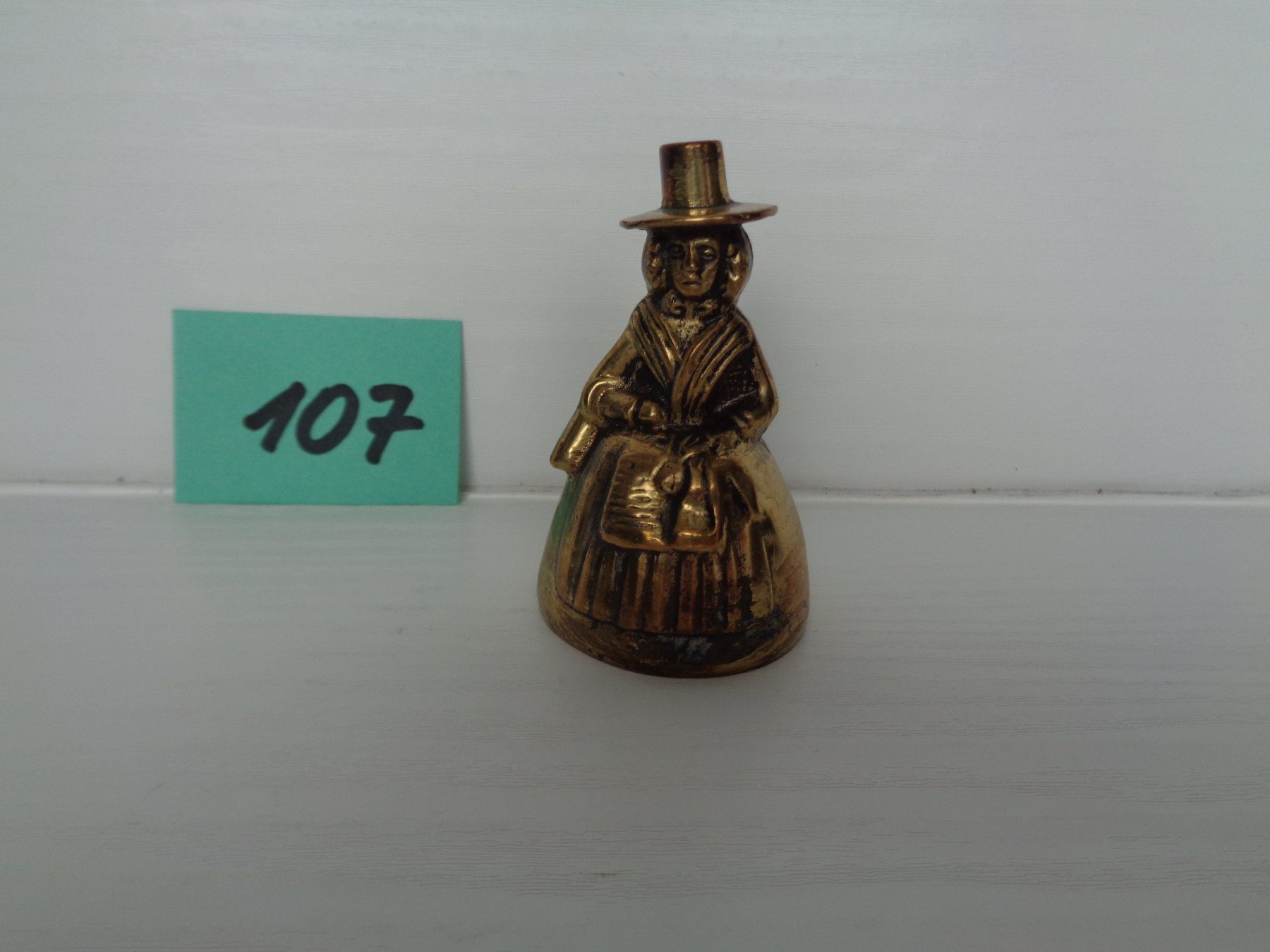 Cloches & sonnailles: 2 Biedermeier-Tischglocken - Messing – D'occasion à Chur par omonia