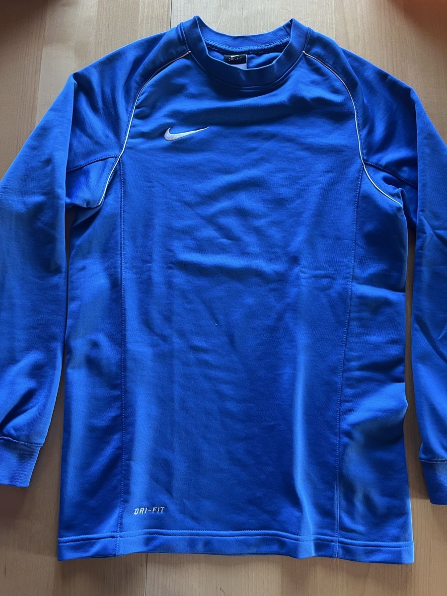 Nike Pullover & Sweatshirts: Nike Sport Sweater Vintage S – Gebraucht aus Buchs AG von lucazubi7