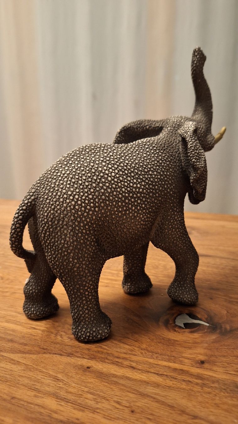 Skulpturen & Statuen: Elefant Skulptur Kunstharz ca. 20 cm hoch – Gebraucht aus Dornach von bals28 6