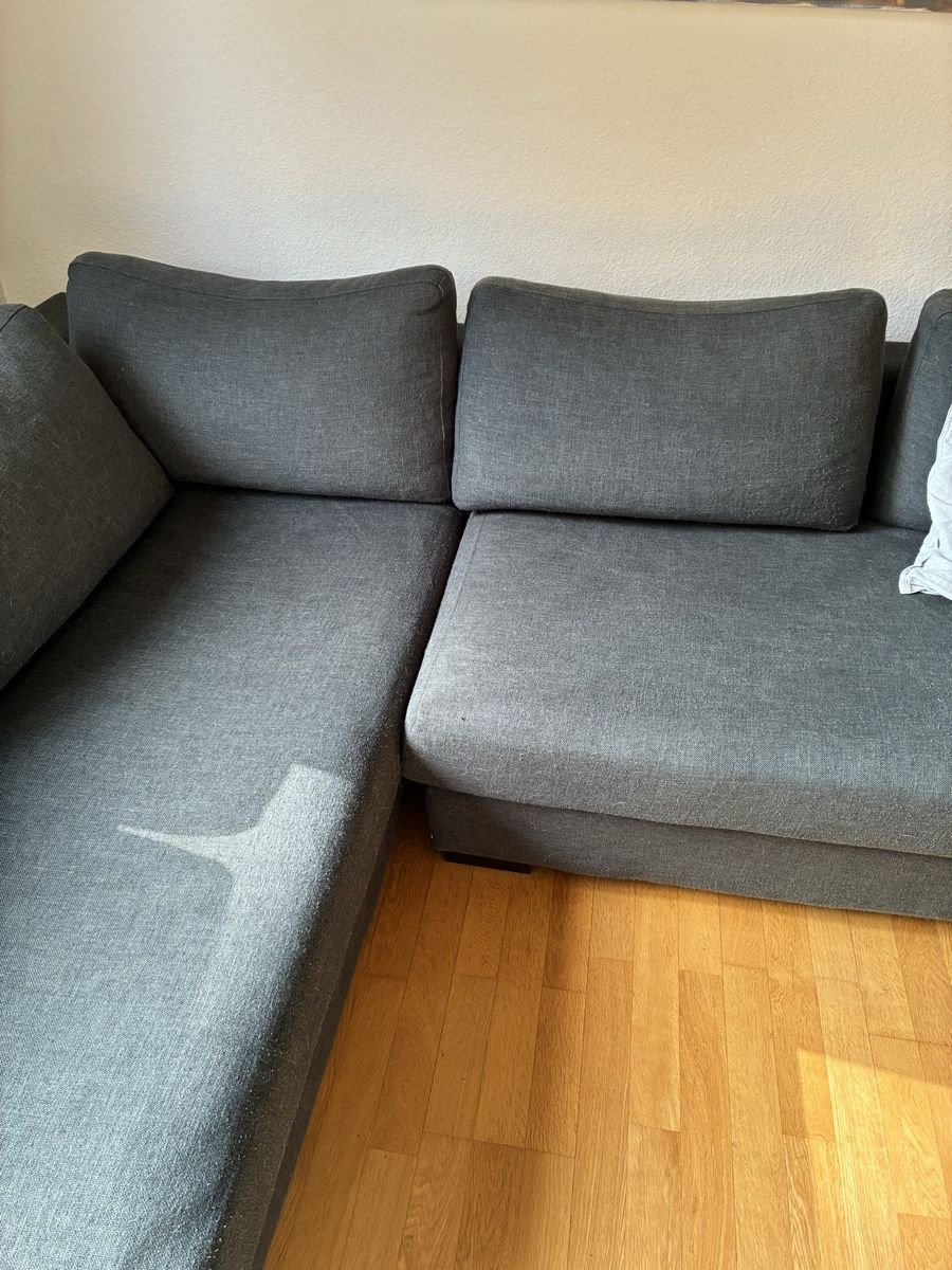 Sofas: Grosses dunkelgraues Ecksofa mit Ottomane – D'occasion à Zürich par bas_x7l7 5