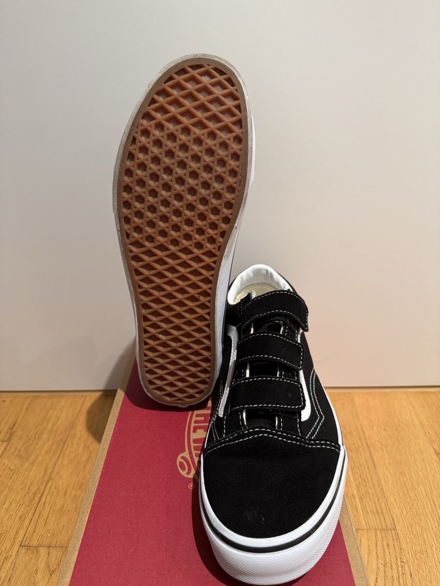 Vans Scarpe da uomo: Vans Old Skool Velevt Gr:40,5 – Usato da Sissach venduto da Kicks13 2