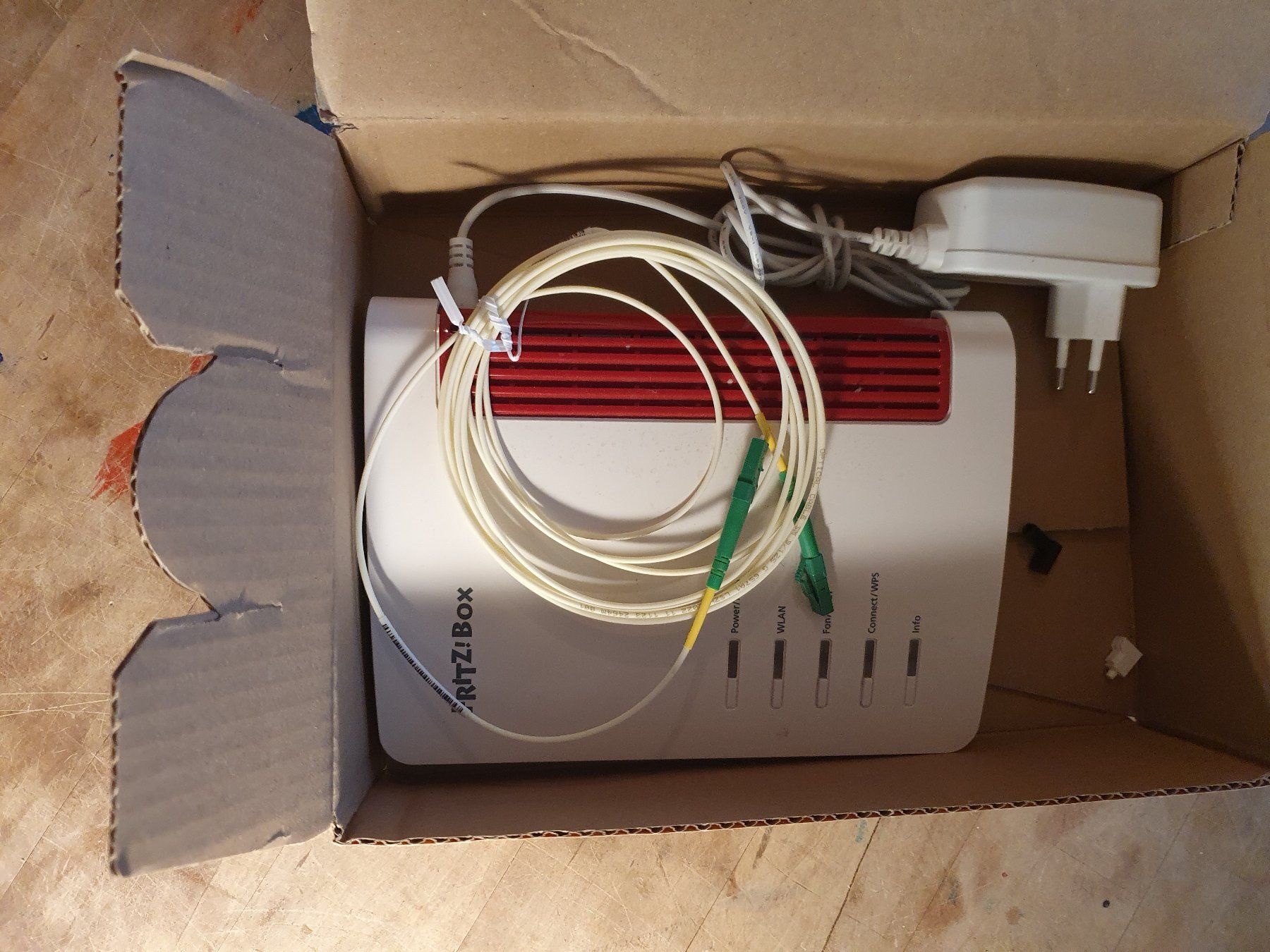 Fritz Modems & Routeurs: FritzBox 5530 Fibre – D'occasion à Zürich par loosebone 5