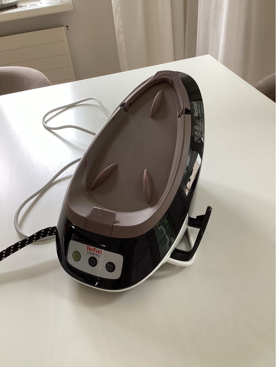 Tefal Fers à repasser: Dampfbügeleisen Tefal liberty – D'occasion à Dietikon par Gus7 6