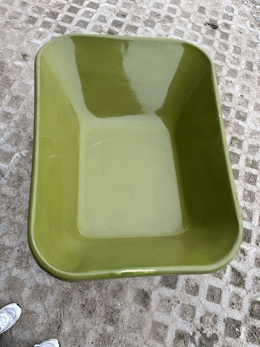 Altre Decorazioni per giardino: Wanne auf Stahlgestell – Usato da Liebistorf venduto da Simi. 1