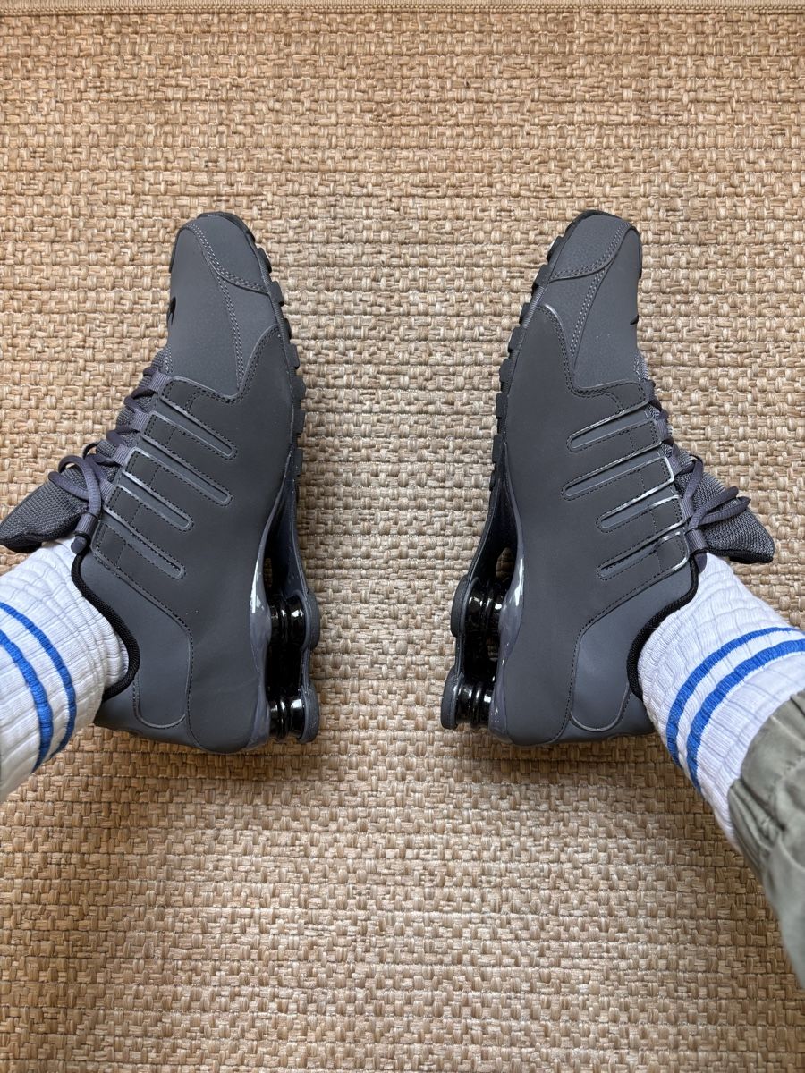 Nike Scarpe da uomo: Nike Shox grises, 45, neuves – Nuovo e nell'imballaggio originale da Le Mont-sur-Lausanne venduto da rhinoco2000 5