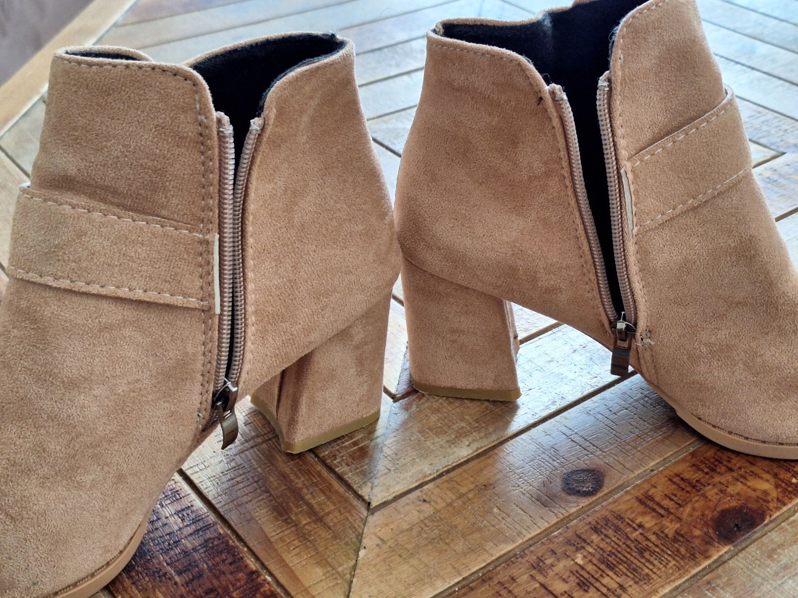 Damenschuhe: Bottines – Neu (gemäss Beschreibung) aus Fribourg von car_6vvs 1