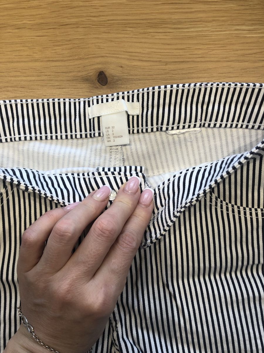 H&M Pantalons: Süße Shorts  – Neuf (Voir description) à Heerbrugg par hel_xc85 2