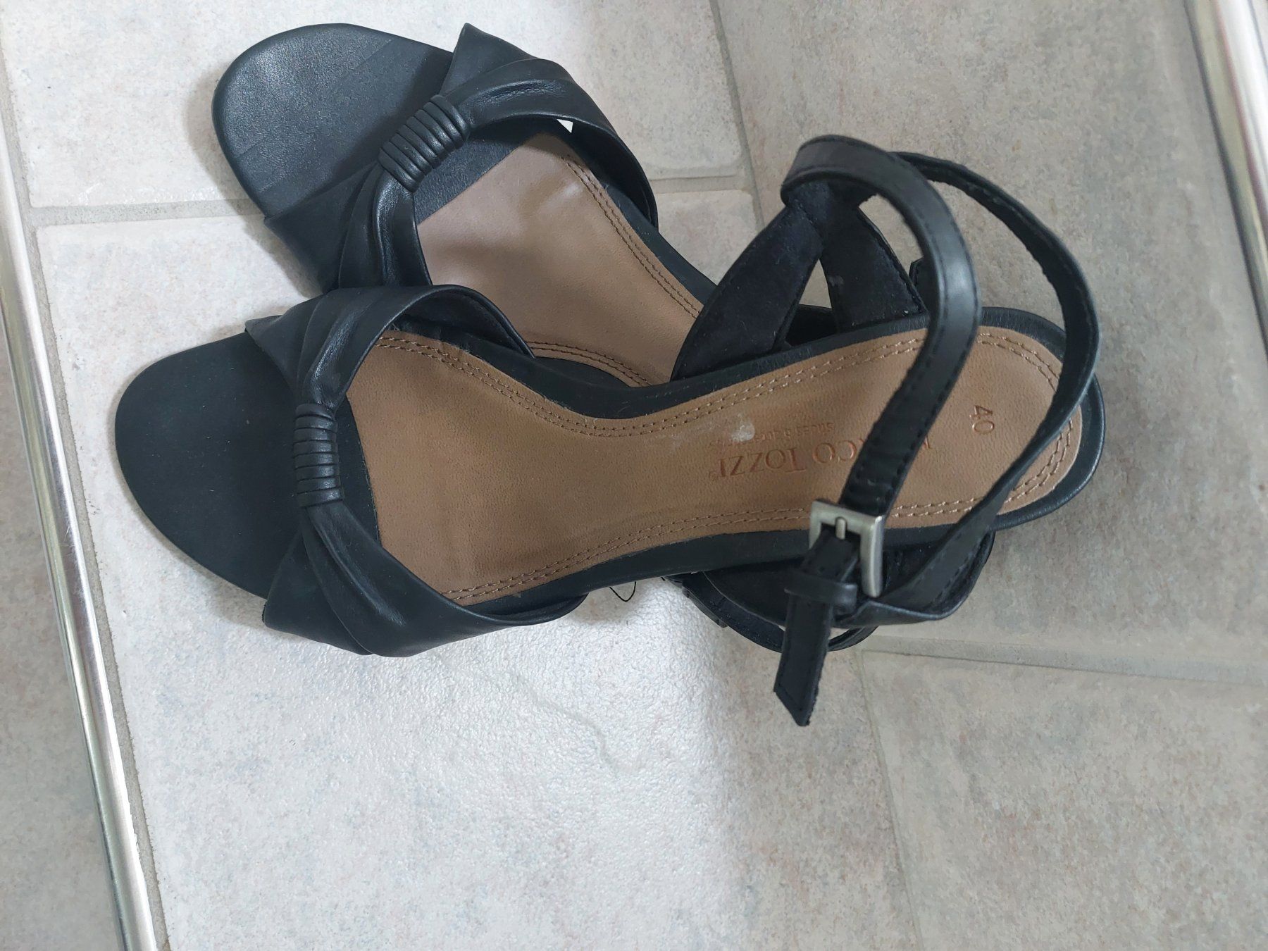Scarpe da donna: Marco Tozzi Sandalen Schwarz – Usato da Bad Zurzach venduto da Waage15 1