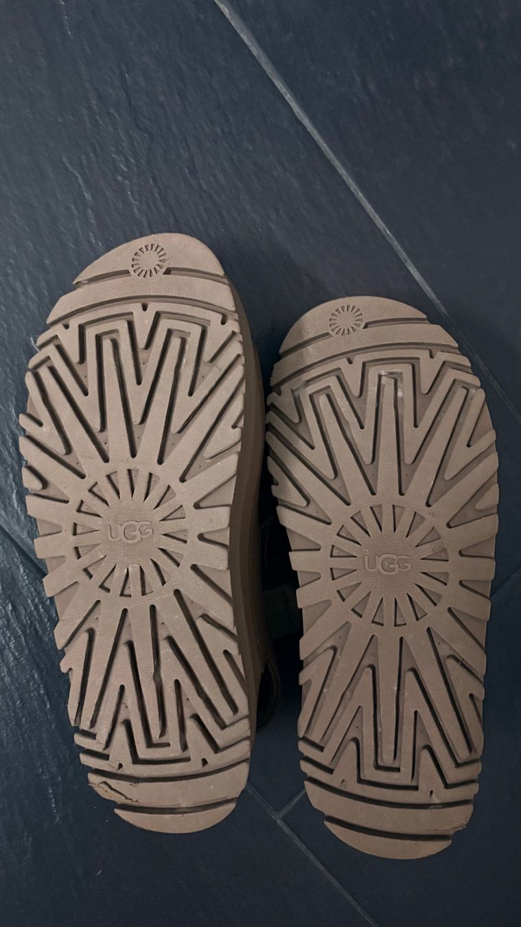 Ugg Scarpe da donna: UGG sandls – Usato da Zürich venduto da ali_2hvm 6