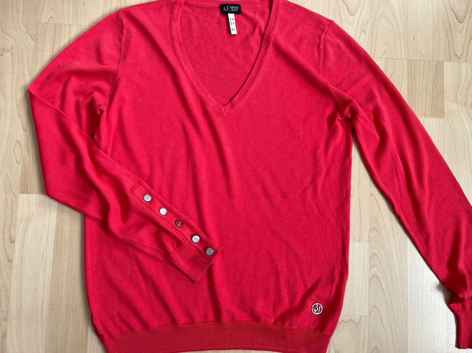 Armani Pullover & Sweatshirts: Armani: leichter Pullover, V-Auschnitt, rot, Gr. 36 38 – Gebraucht aus Luzern von ellitussi 1