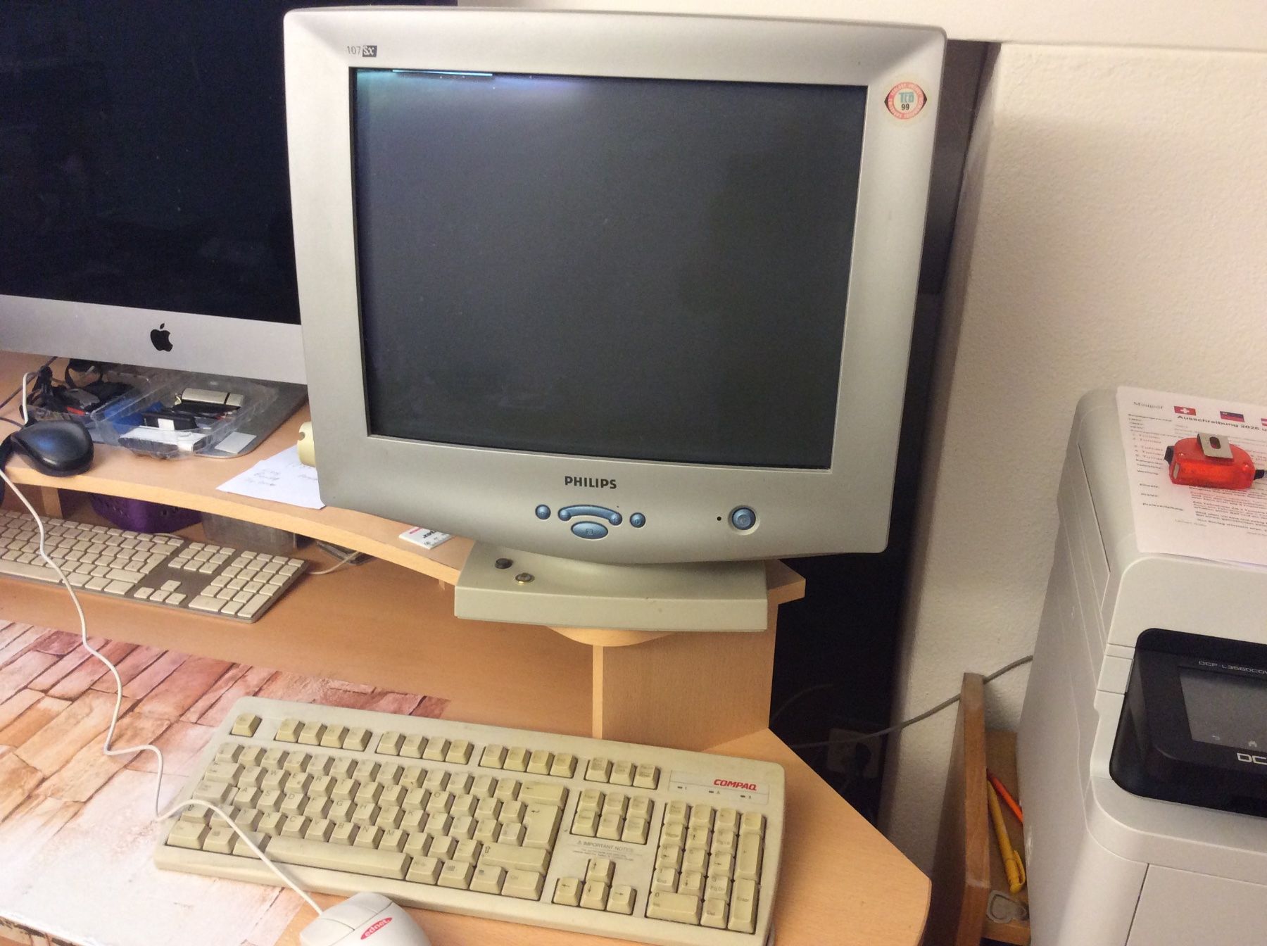 Compaq PCs: 1 Antiker Computer Intel Pentium - Compaq – Gebraucht aus Triesen / Liechtenstein von Edgardo55 1