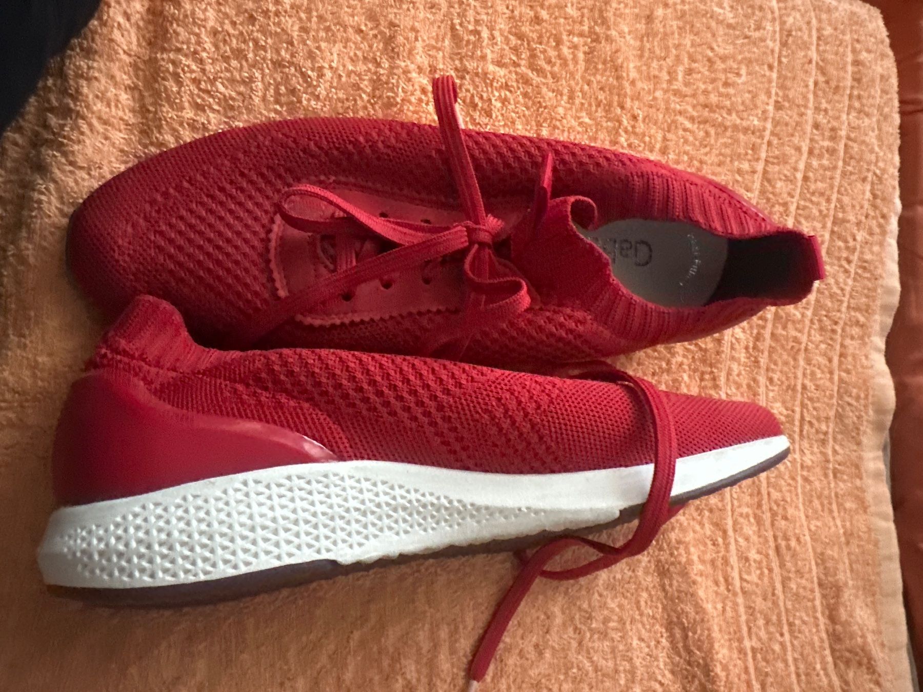 Gabor Scarpe da donna: Damen Sneaker rot Grösse 39 gebraucht – Usato da Schaffhausen venduto da ann_g6tx 2