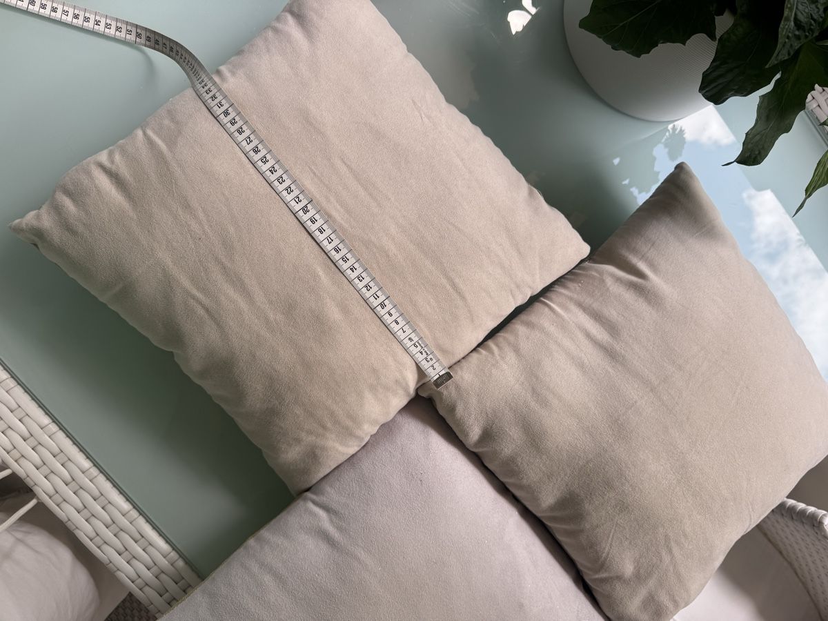 Cuscini: Kissenhülle mit Glitzer effekt, beige – Usato da zürich venduto da Bailey17 7
