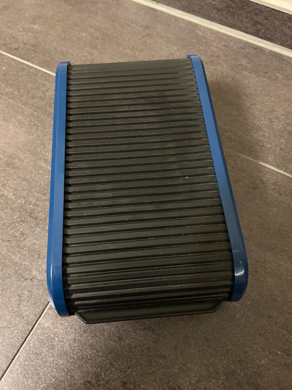 Contenitori & Simili: Helit Visitenkarten-Box mit Rolloverschluss – Usato da Hagendorn venduto da Teora66 2