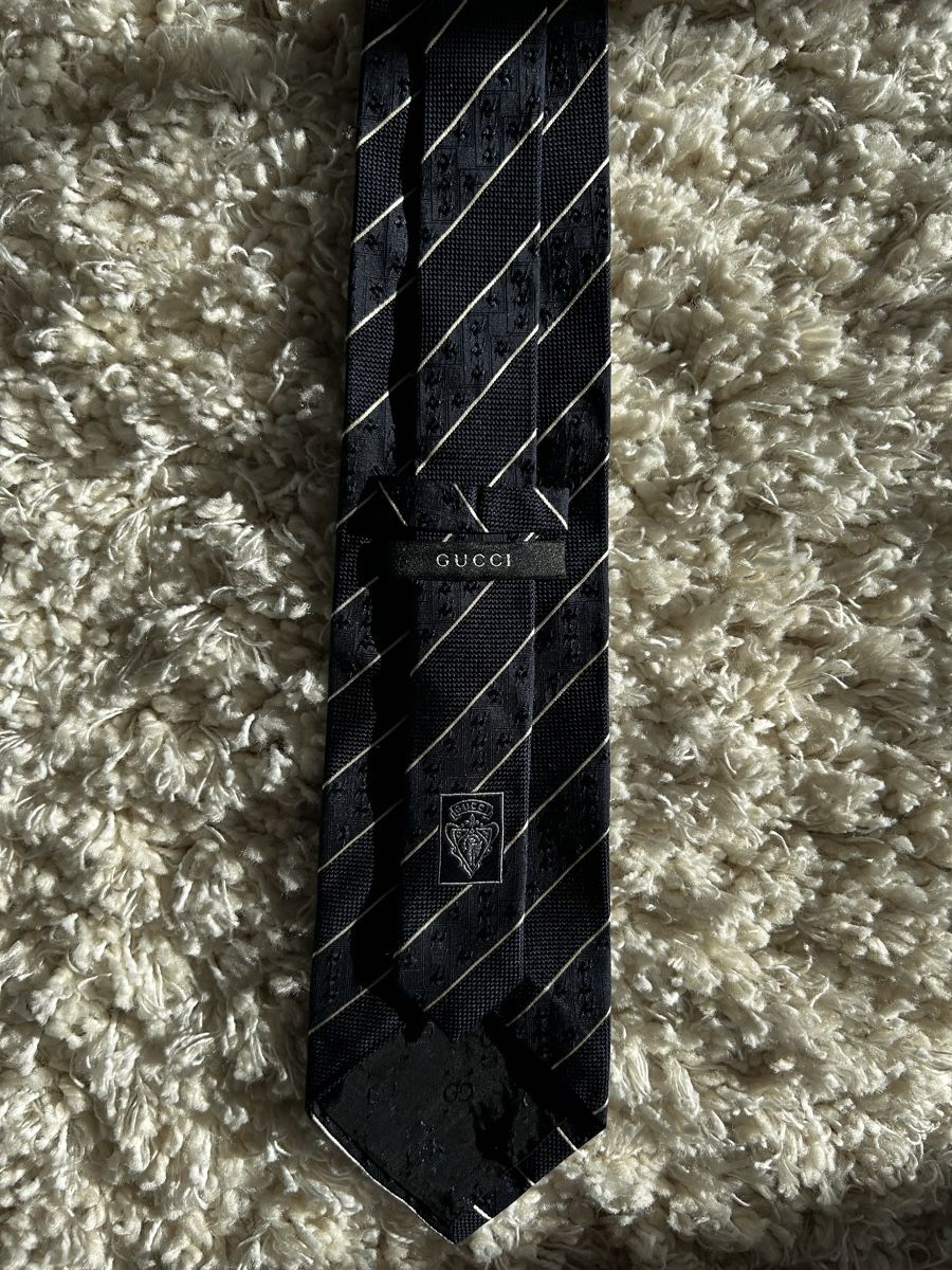 Gucci Cravatte: Gucci Krawatte – Usato da Winterthur venduto da marlon_e 2