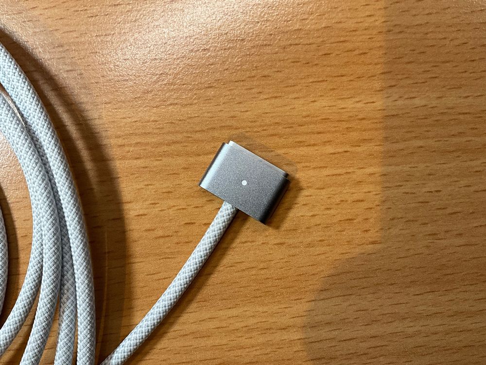 Apple original USB-C auf MagSafe 3 Kabel (2 m), Space Grau