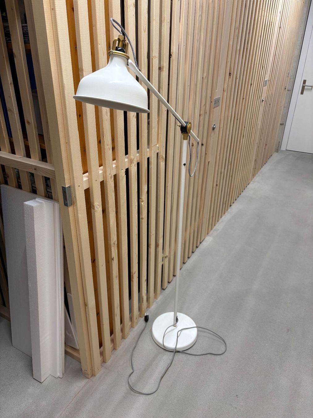Ikea Lampade: IKEA RANARP Ständerlampe – Usato da Burgdorf venduto da Mito_evo 1