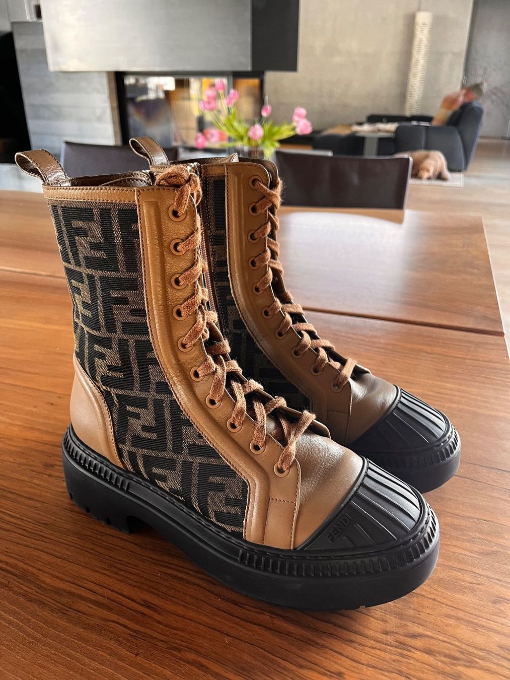 Fendi Scarpe da donna: Fendi Stiefeletten – Usato da Meiringen venduto da KND01