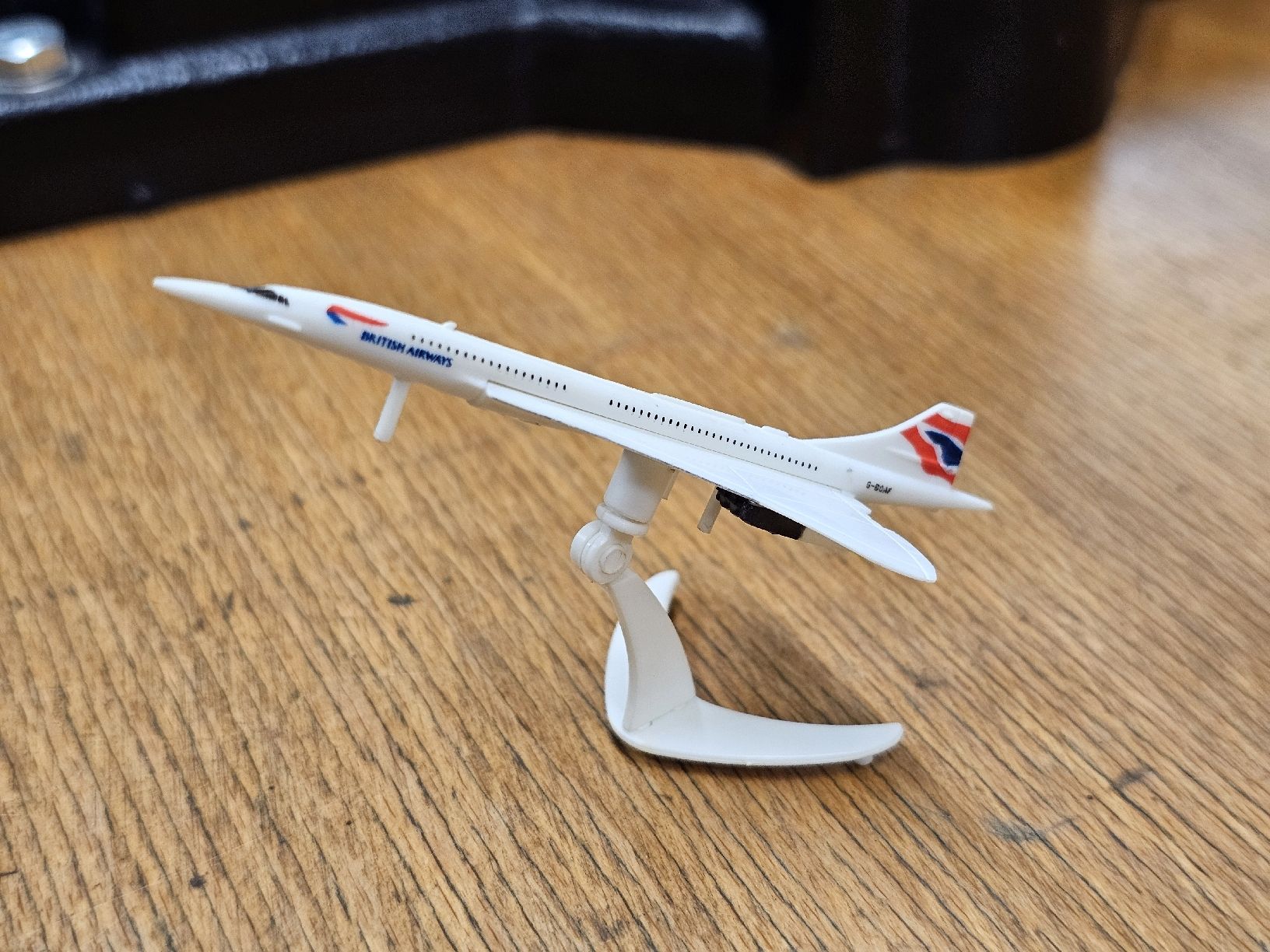 Modellbausätze & Standmodelle: Concorde Modell – Gebraucht aus Burgistein von chillyB